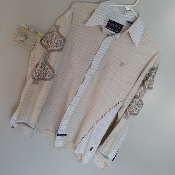 English Laundry Medium Embroidered Button Down - Picture 3 of 8